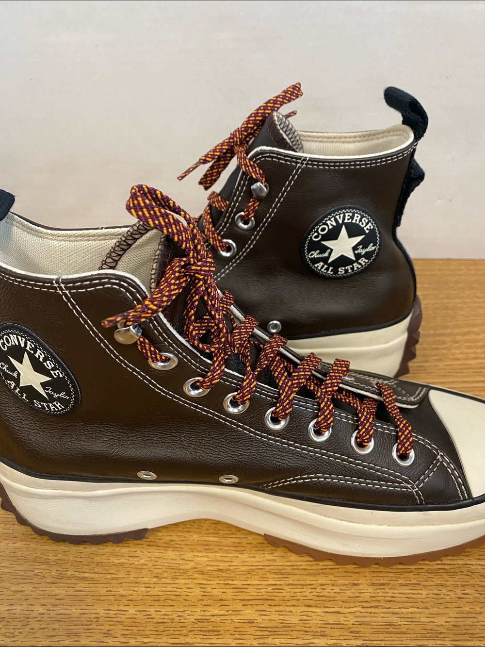 Converse Run Star Hike / Platform High “Dark Root /Egret